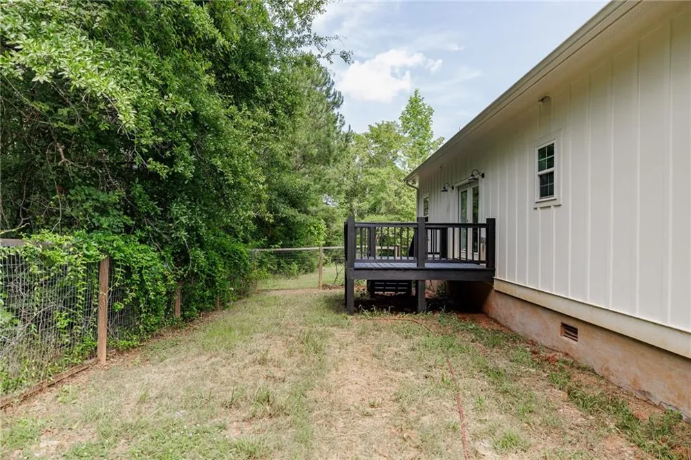930 James Holcomb Road Hull, GA 30646