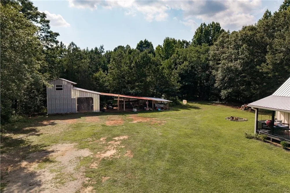930 James Holcomb Road Hull, GA 30646