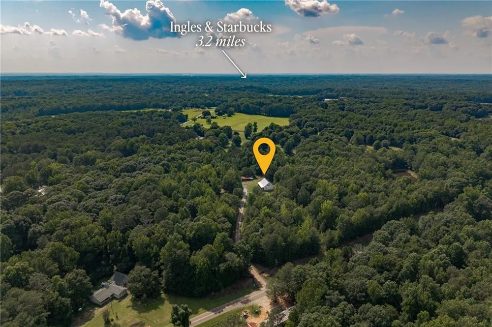 930 James Holcomb Road Hull, GA 30646