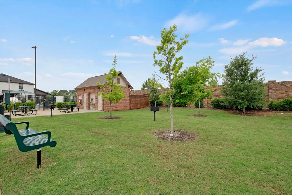 1271 Lamar Drive Lewisville, TX 75077