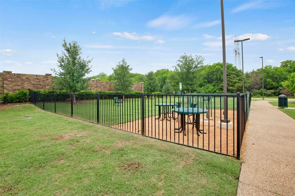 1271 Lamar Drive Lewisville, TX 75077