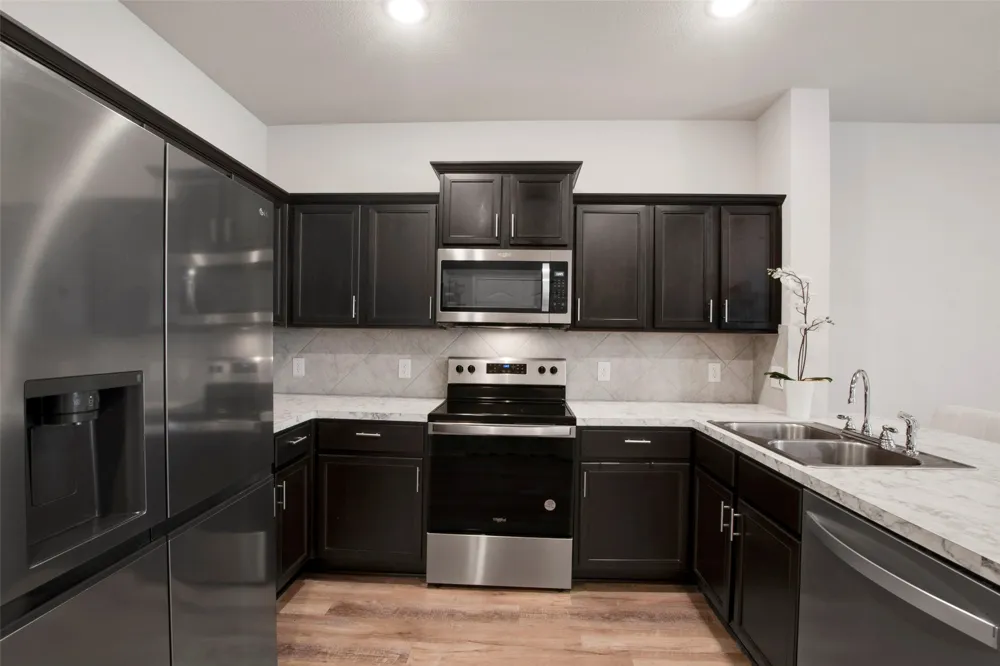 1271 Lamar Drive Lewisville, TX 75077