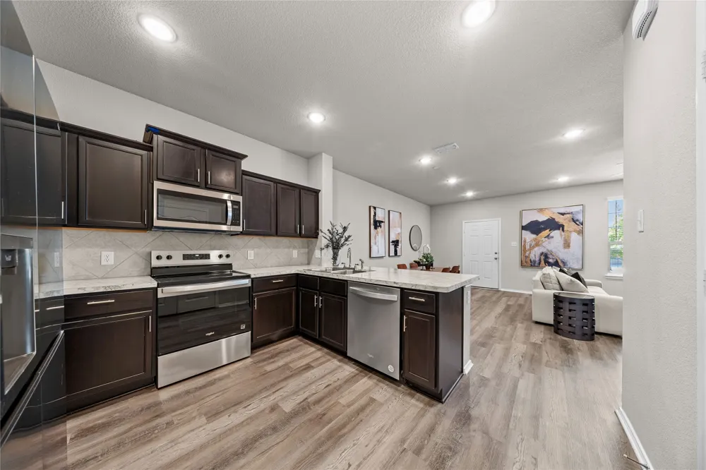 1271 Lamar Drive Lewisville, TX 75077