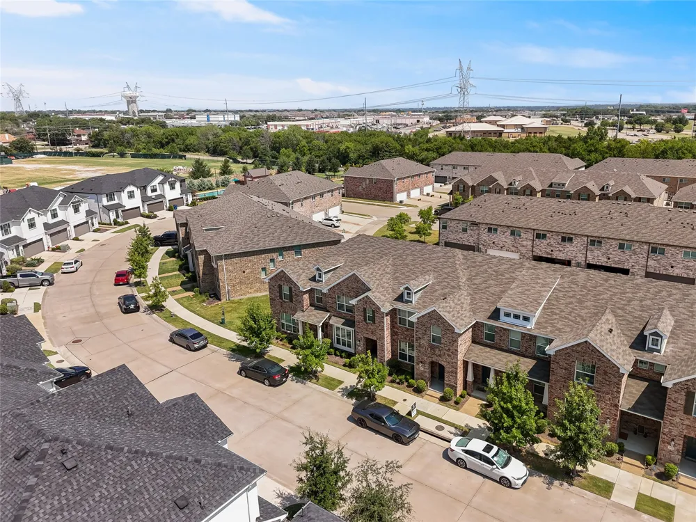 1271 Lamar Drive Lewisville, TX 75077