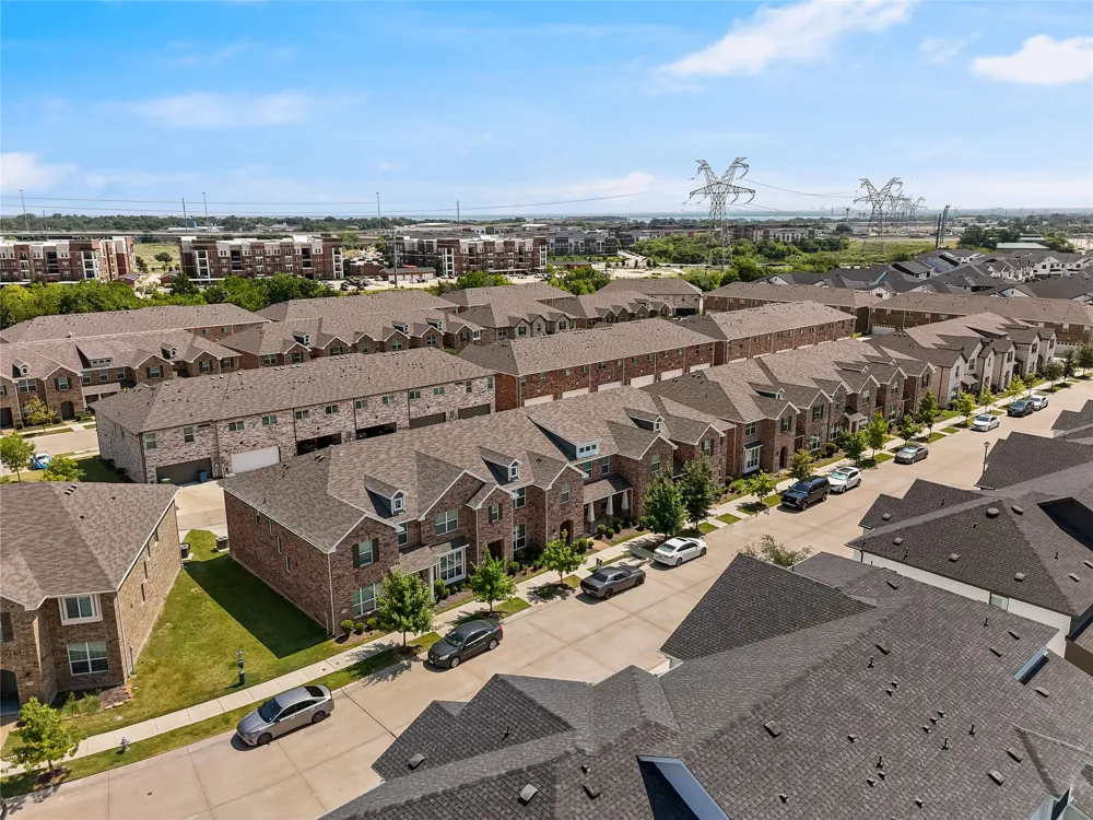 1271 Lamar Drive Lewisville, TX 75077