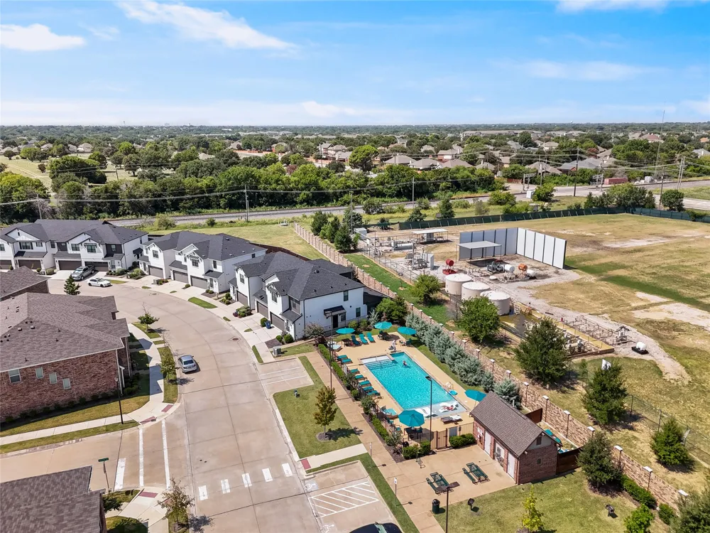 1271 Lamar Drive Lewisville, TX 75077