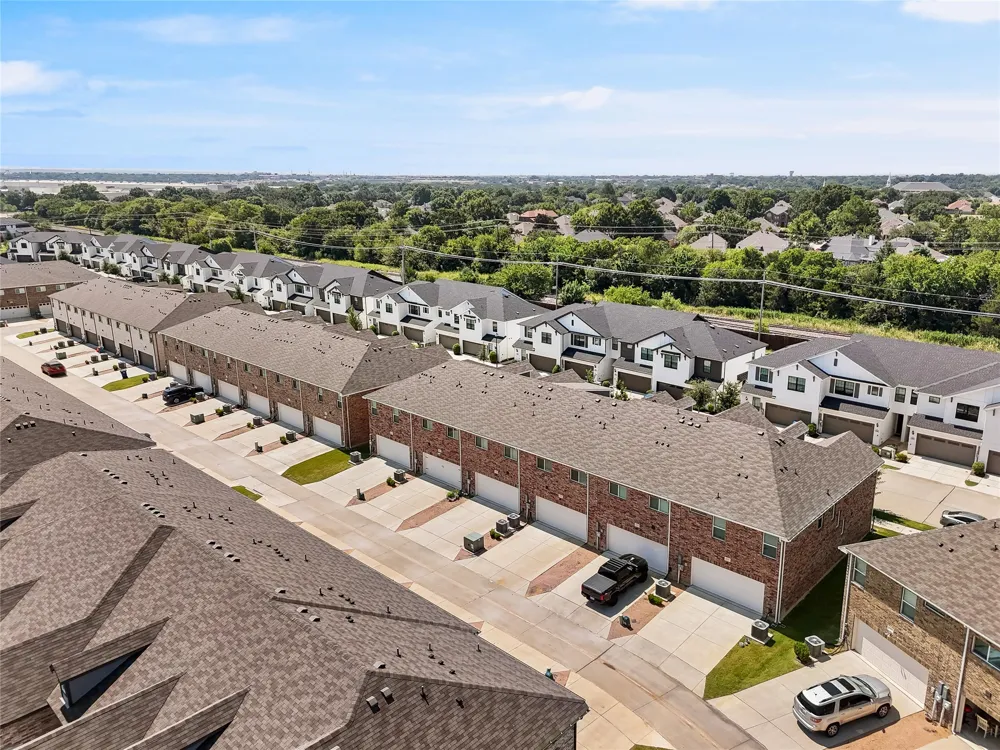 1271 Lamar Drive Lewisville, TX 75077