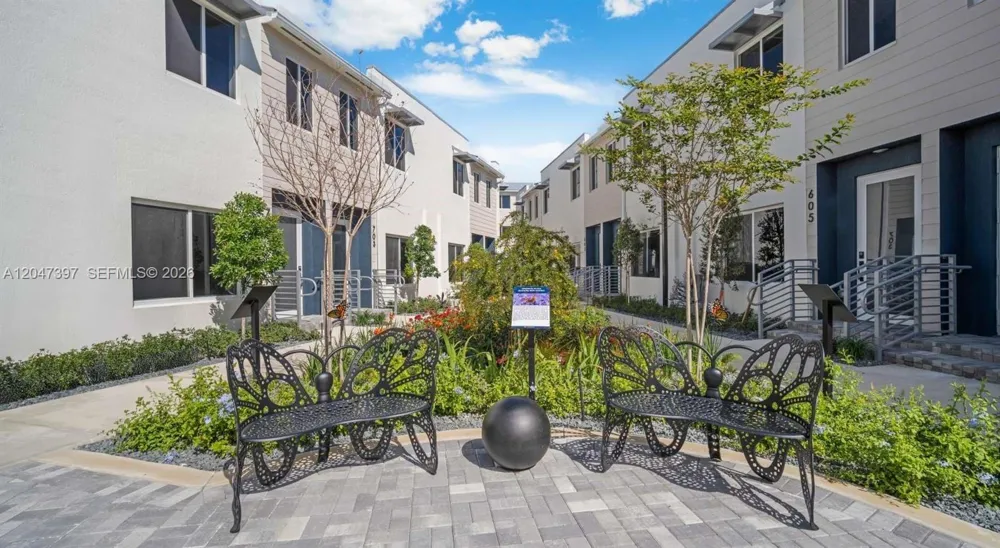 18155 SW 98th Ave #Aria Palmetto Bay, FL 33157