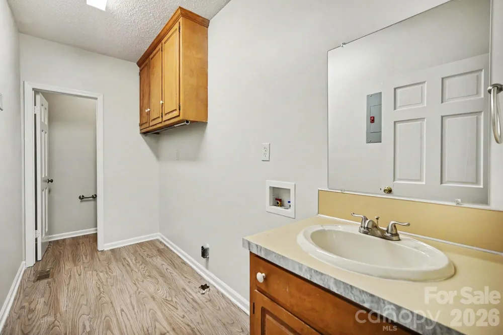 304 Julia Drive Lincolnton, NC 28092