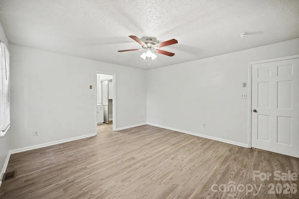 304 Julia Drive Lincolnton, NC 28092