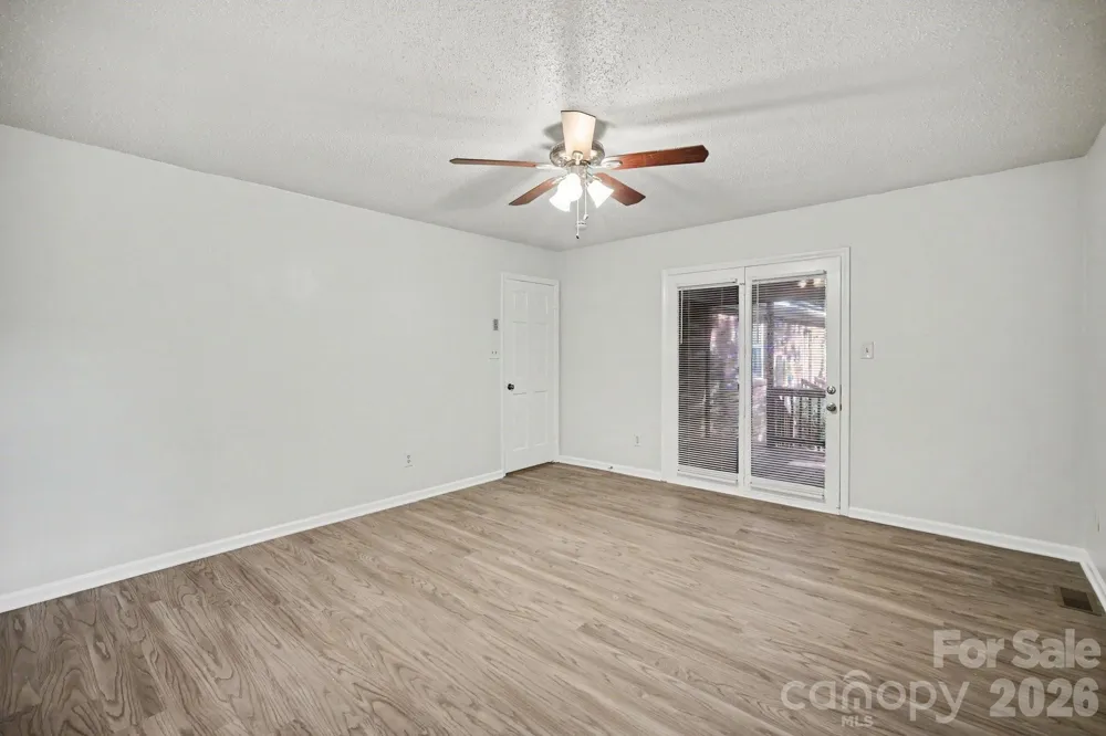 304 Julia Drive Lincolnton, NC 28092