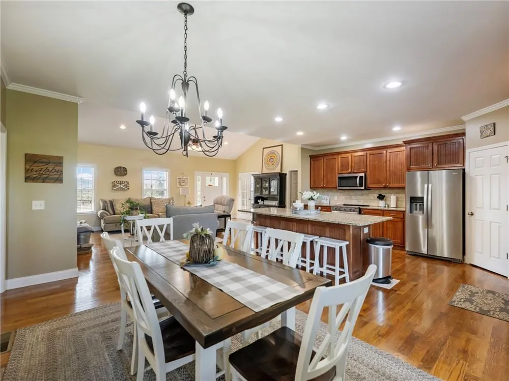 7657 Pea Ridge Road Lula, GA 30554