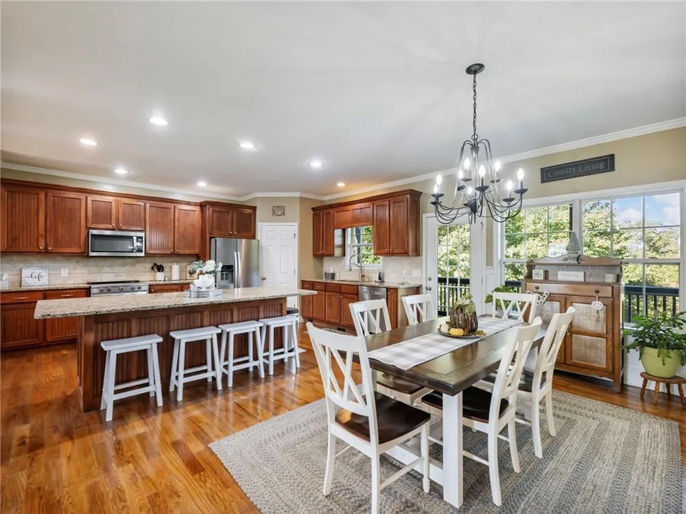 7657 Pea Ridge Road Lula, GA 30554