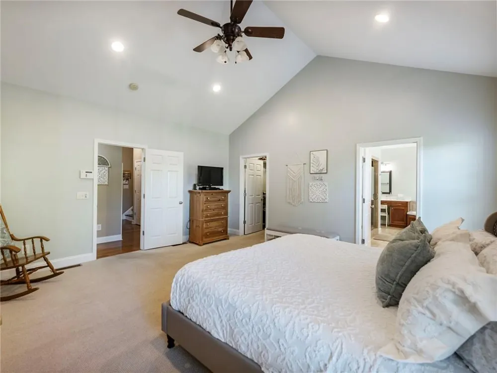 7657 Pea Ridge Road Lula, GA 30554