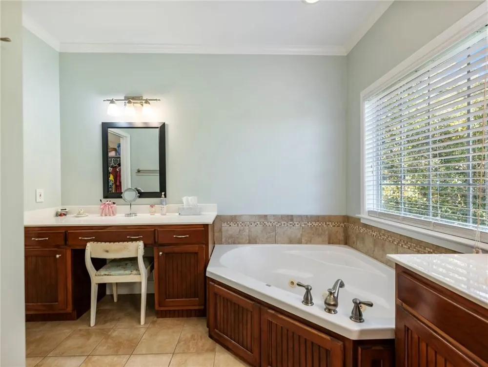 7657 Pea Ridge Road Lula, GA 30554