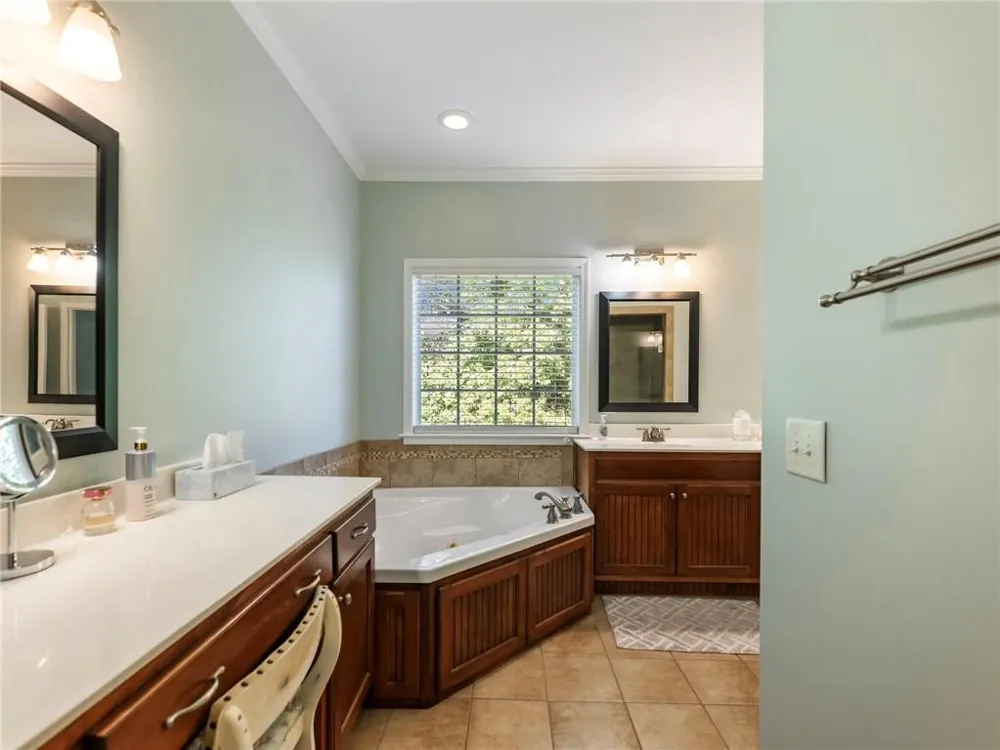 7657 Pea Ridge Road Lula, GA 30554
