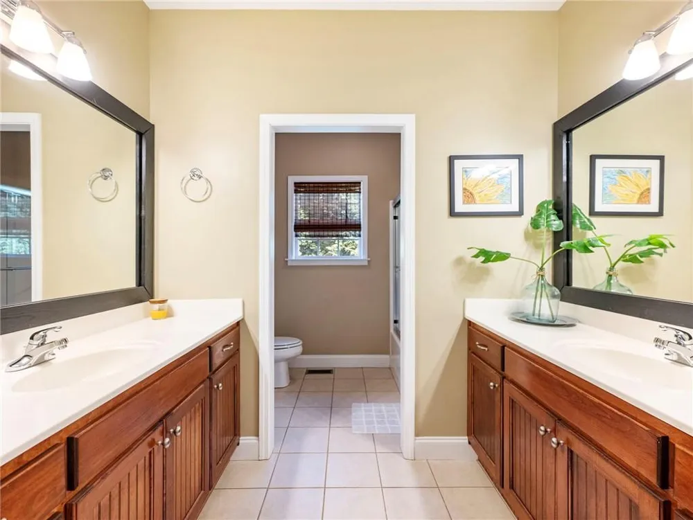 7657 Pea Ridge Road Lula, GA 30554