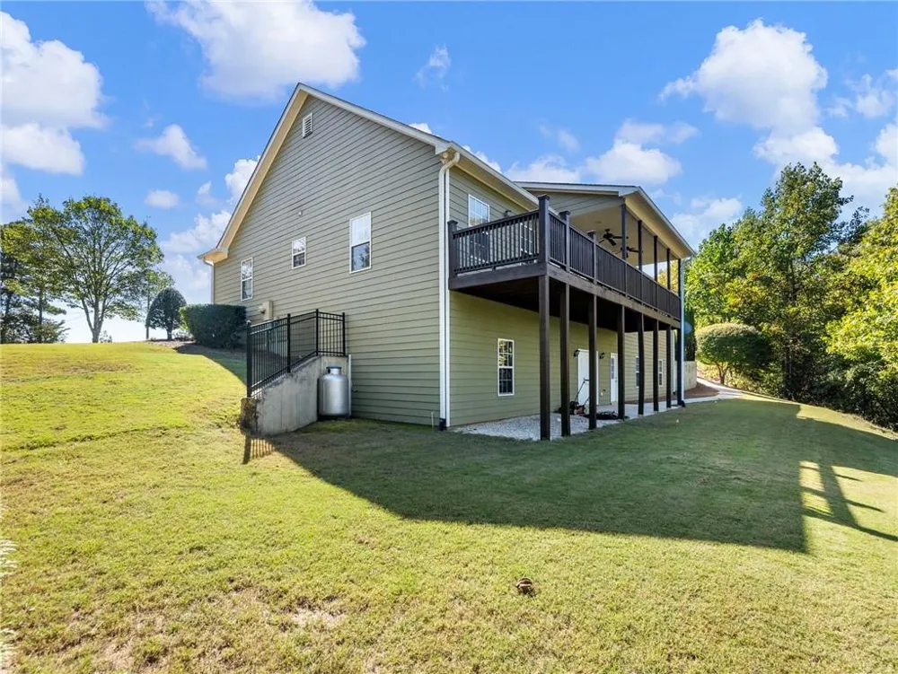 7657 Pea Ridge Road Lula, GA 30554