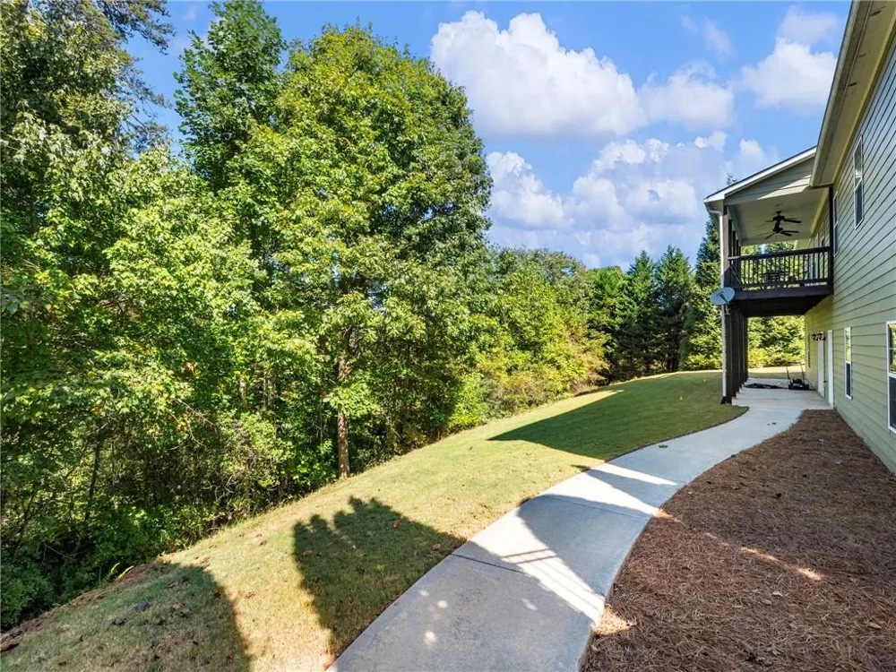 7657 Pea Ridge Road Lula, GA 30554