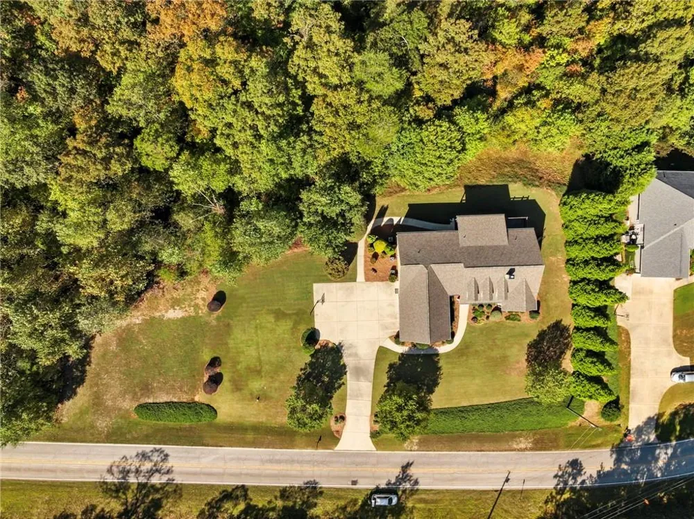 7657 Pea Ridge Road Lula, GA 30554