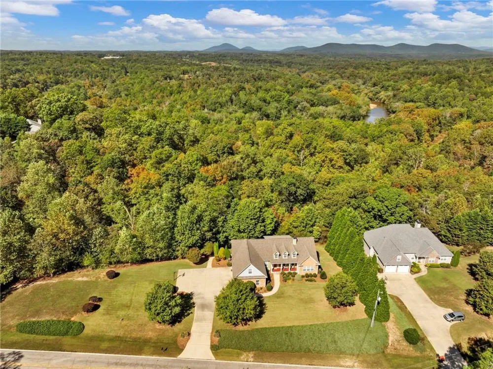 7657 Pea Ridge Road Lula, GA 30554