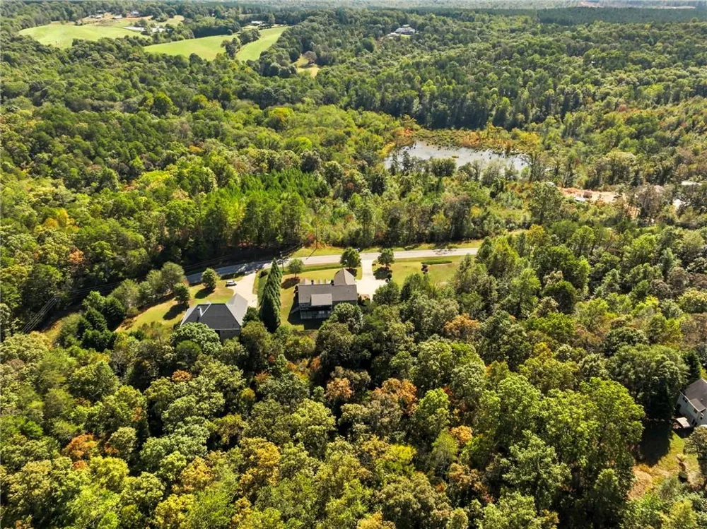7657 Pea Ridge Road Lula, GA 30554