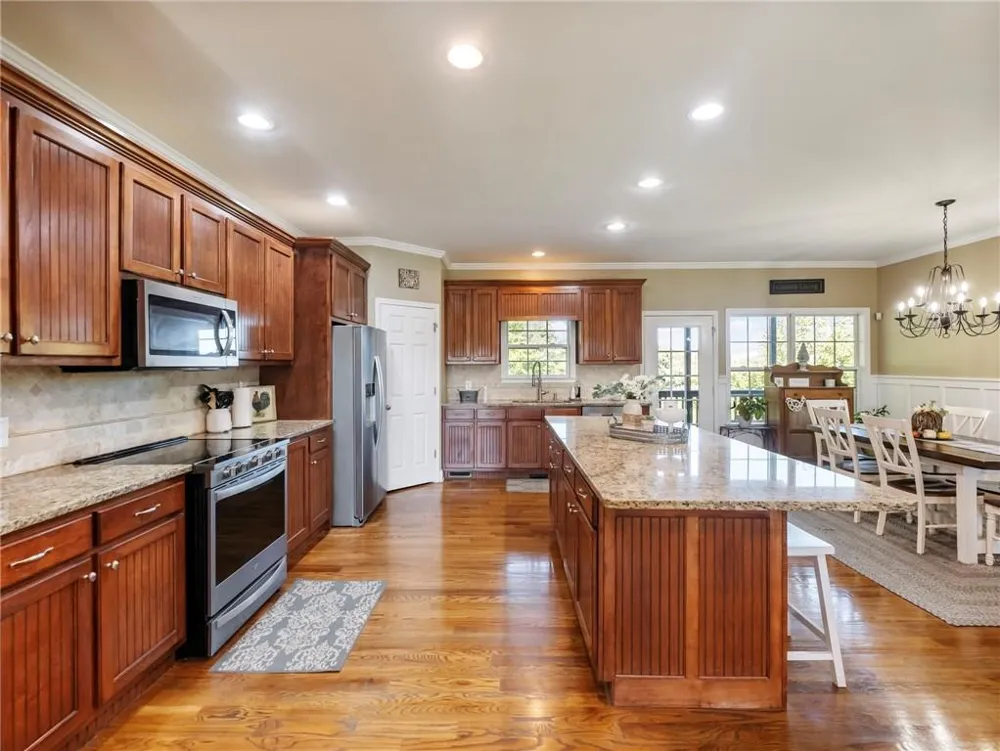 7657 Pea Ridge Road Lula, GA 30554