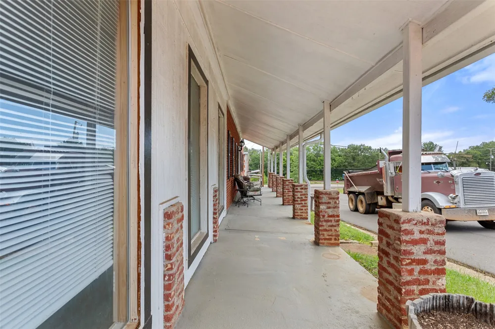 110 Church Street Winona, TX 75792