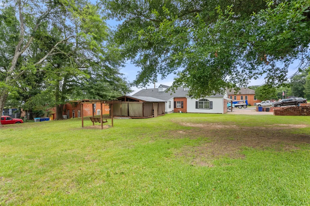 110 Church Street Winona, TX 75792