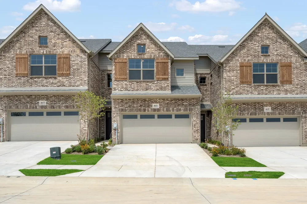 4631 Hawks Trail Oak Point, TX 75068