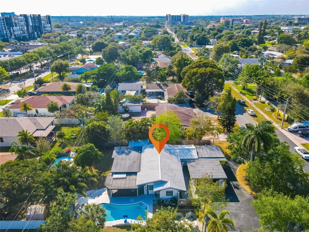 714 NE 2nd St Pompano Beach, FL 33060