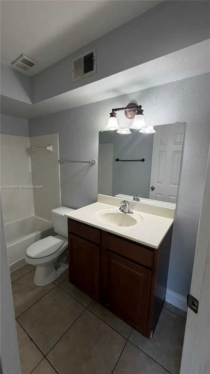2986 S University Dr #8108 Davie, FL 33328