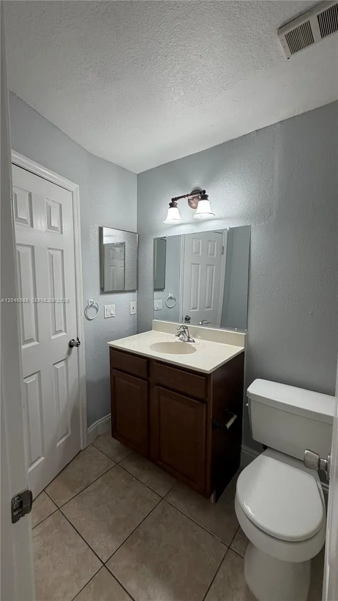 2986 S University Dr #8108 Davie, FL 33328
