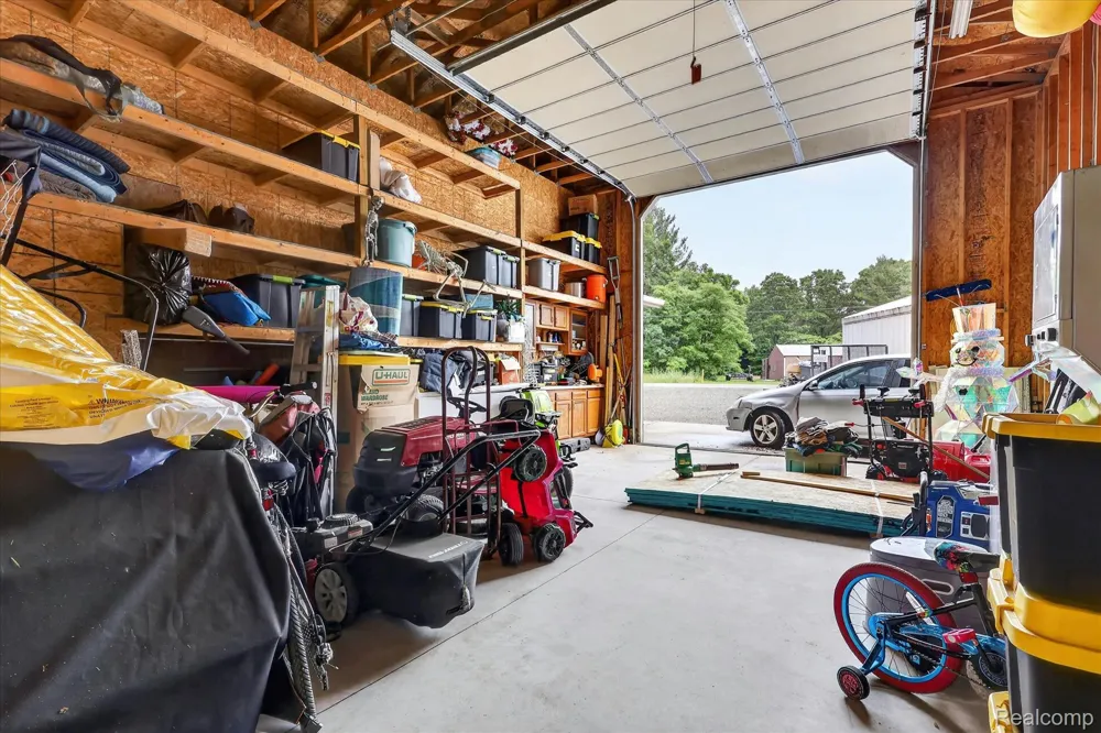 17 E White Lake Dr, Twin Lakes, MI 49457 Drive Dalton Township, MI 49457