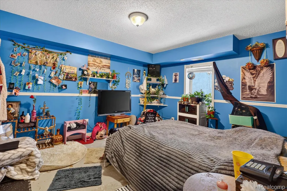 17 E White Lake Dr, Twin Lakes, MI 49457 Drive Dalton Township, MI 49457