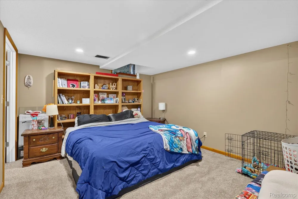 17 E White Lake Dr, Twin Lakes, MI 49457 Drive Dalton Township, MI 49457