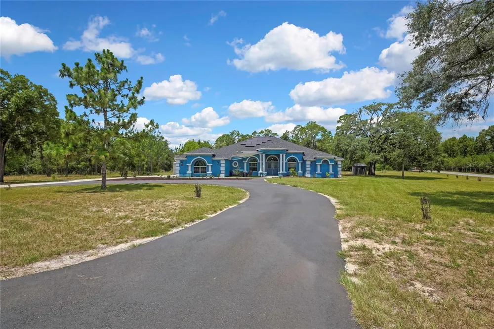 4016 JACARANDA CIRCLE Brooksville, FL 34604