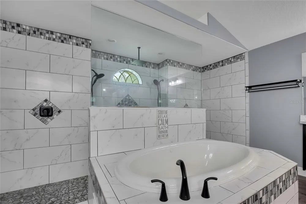 4016 JACARANDA CIRCLE Brooksville, FL 34604