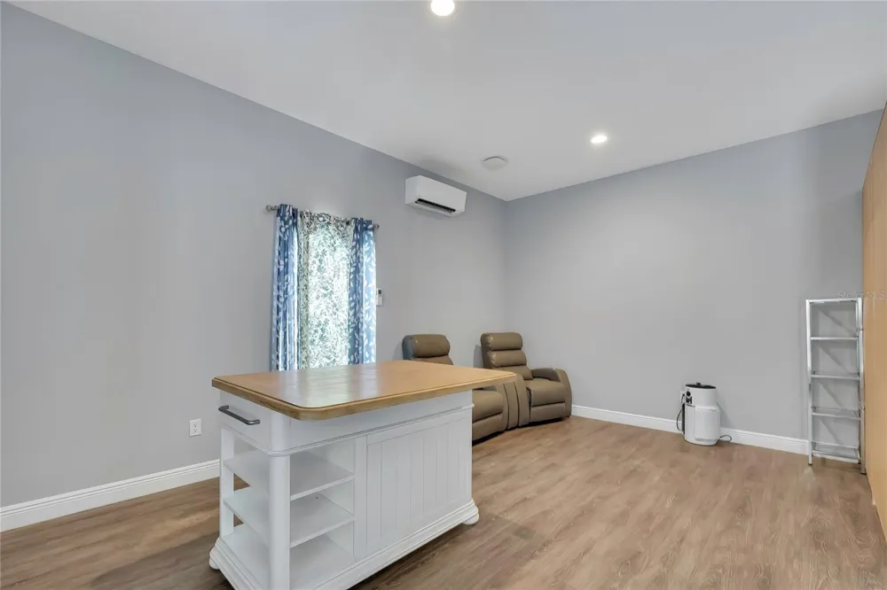 4016 JACARANDA CIRCLE Brooksville, FL 34604