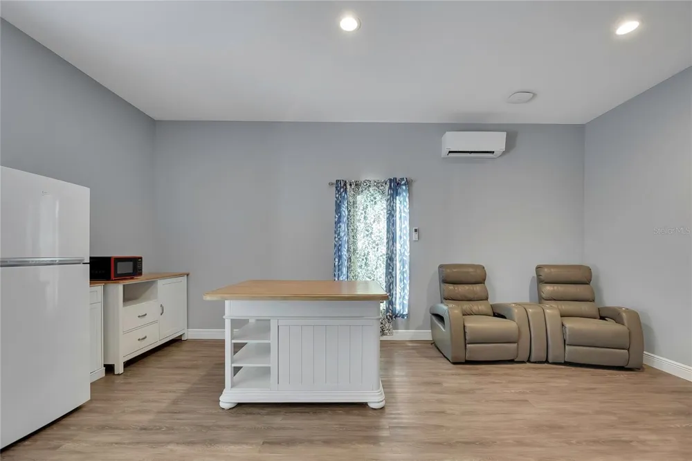 4016 JACARANDA CIRCLE Brooksville, FL 34604