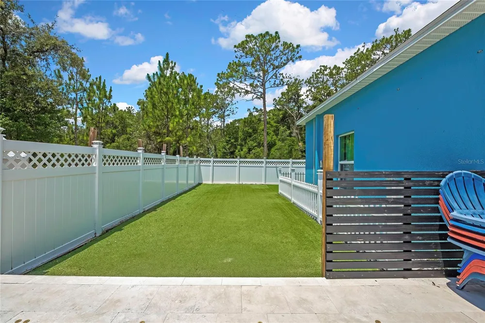 4016 JACARANDA CIRCLE Brooksville, FL 34604