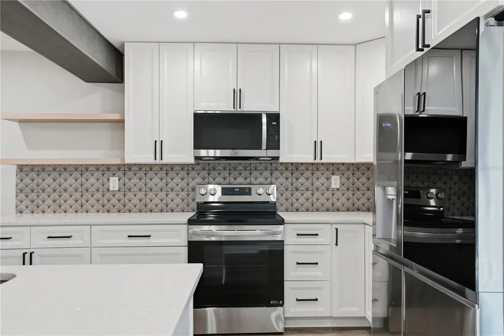 707 ABERDEEN CIRCLE Tampa, FL 33617
