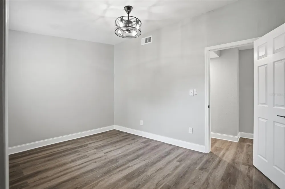 707 ABERDEEN CIRCLE Tampa, FL 33617