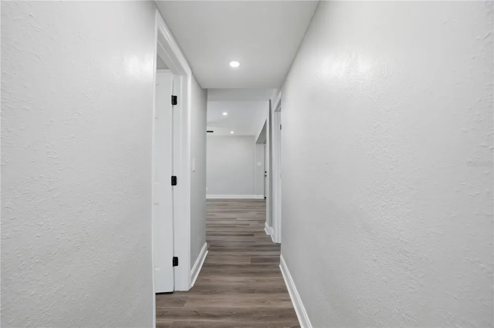 707 ABERDEEN CIRCLE Tampa, FL 33617
