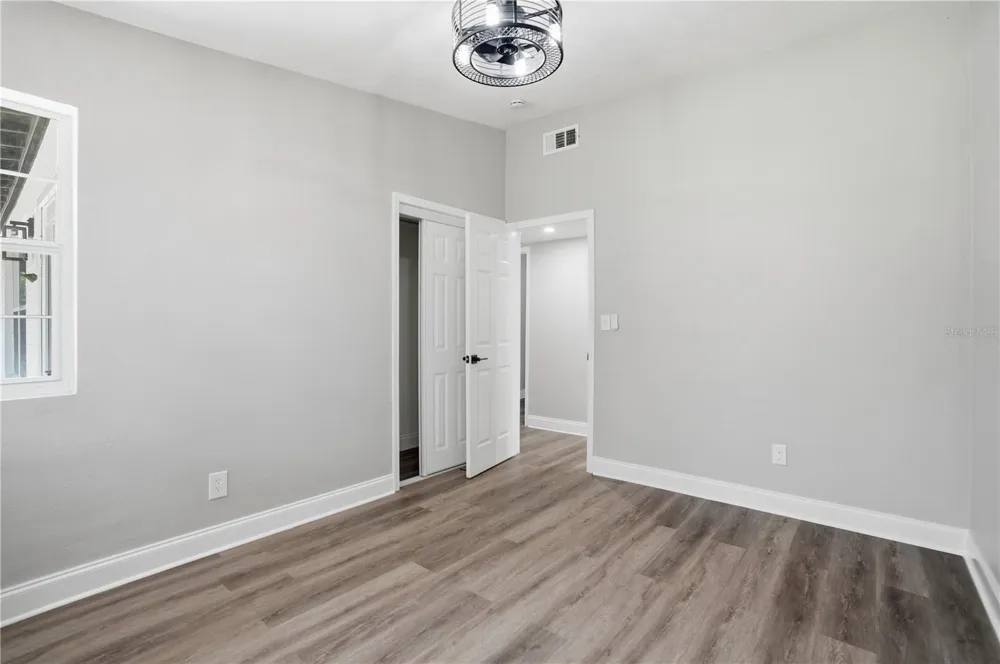 707 ABERDEEN CIRCLE Tampa, FL 33617