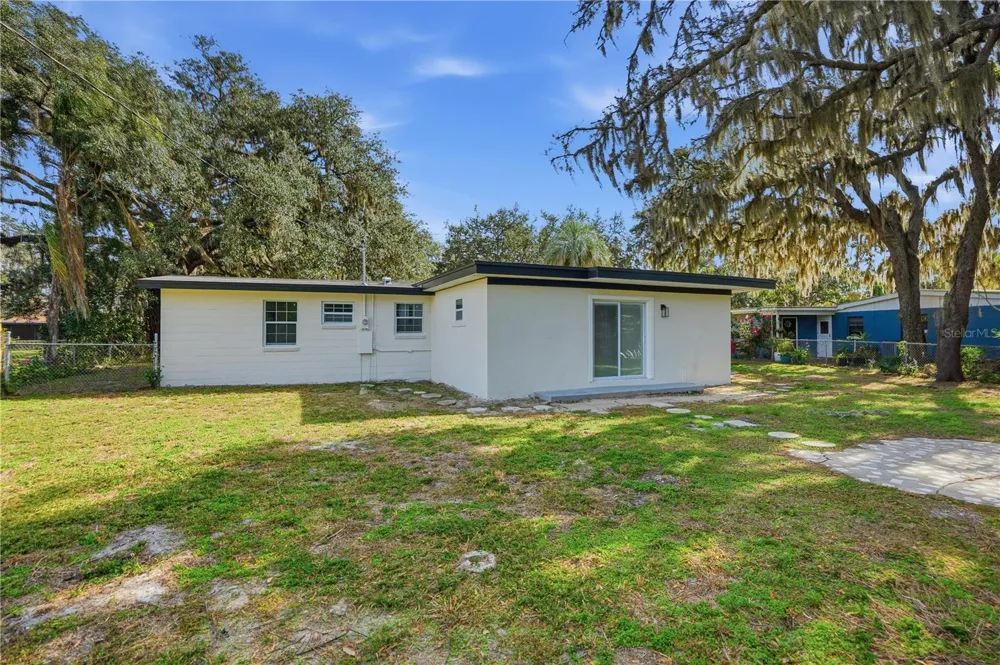 707 ABERDEEN CIRCLE Tampa, FL 33617
