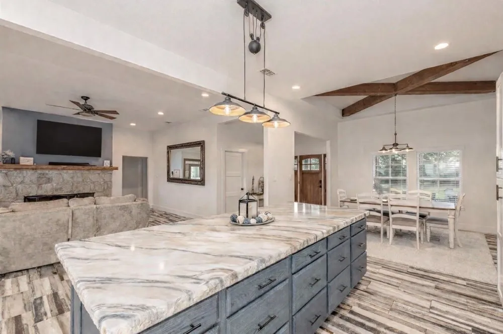 4886 County Road 1037 Celeste, TX 75426