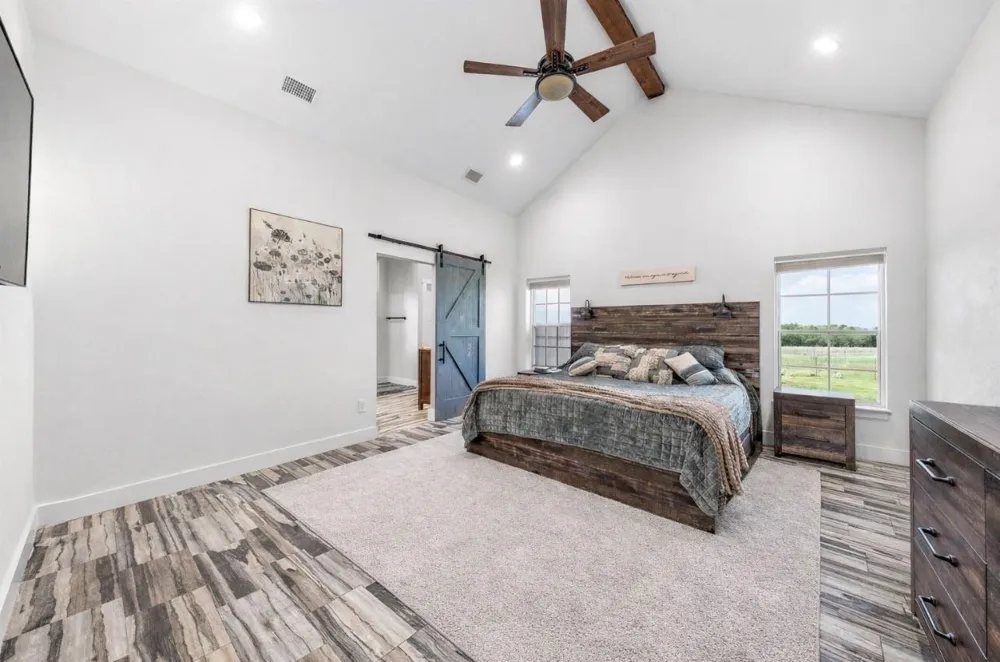 4886 County Road 1037 Celeste, TX 75426