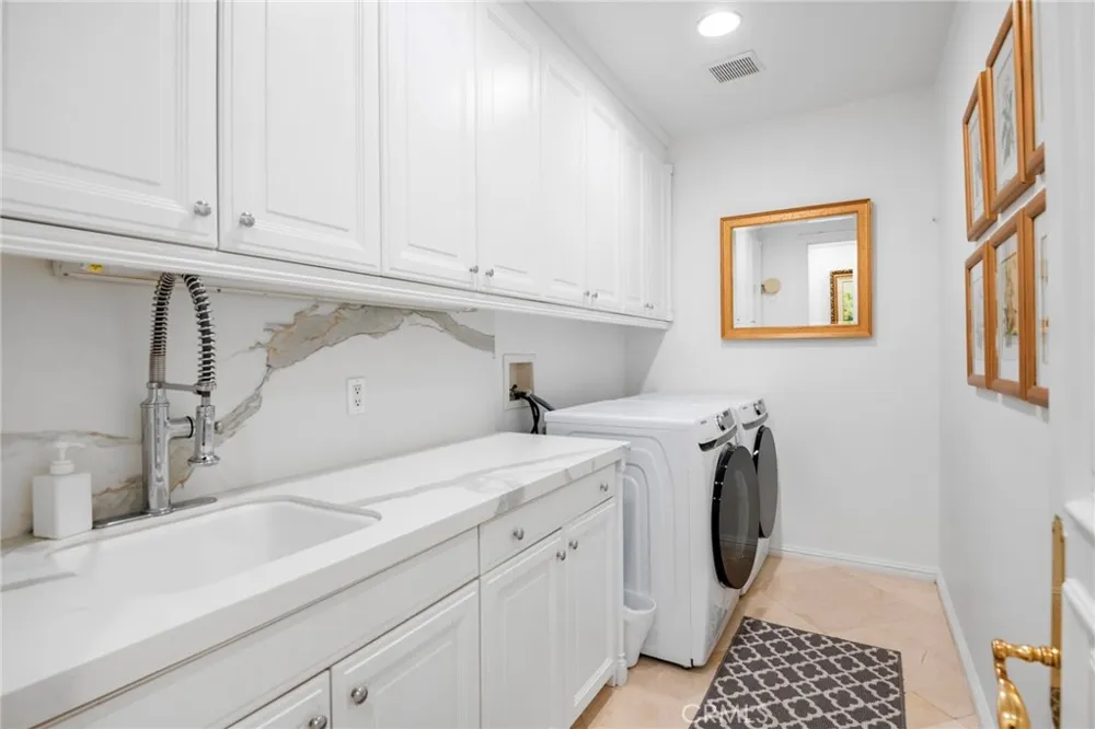 7 Vista Luci Newport Coast, CA 92657