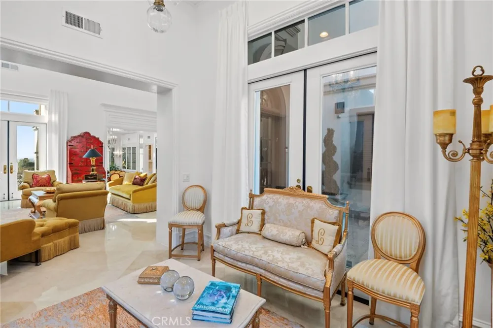 7 Vista Luci Newport Coast, CA 92657